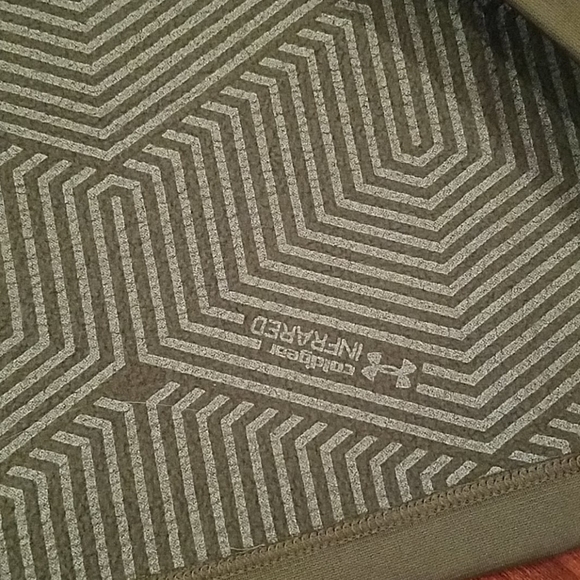 NWT size L Under Armour 1/4 zip pullover - Picture 5 of 11